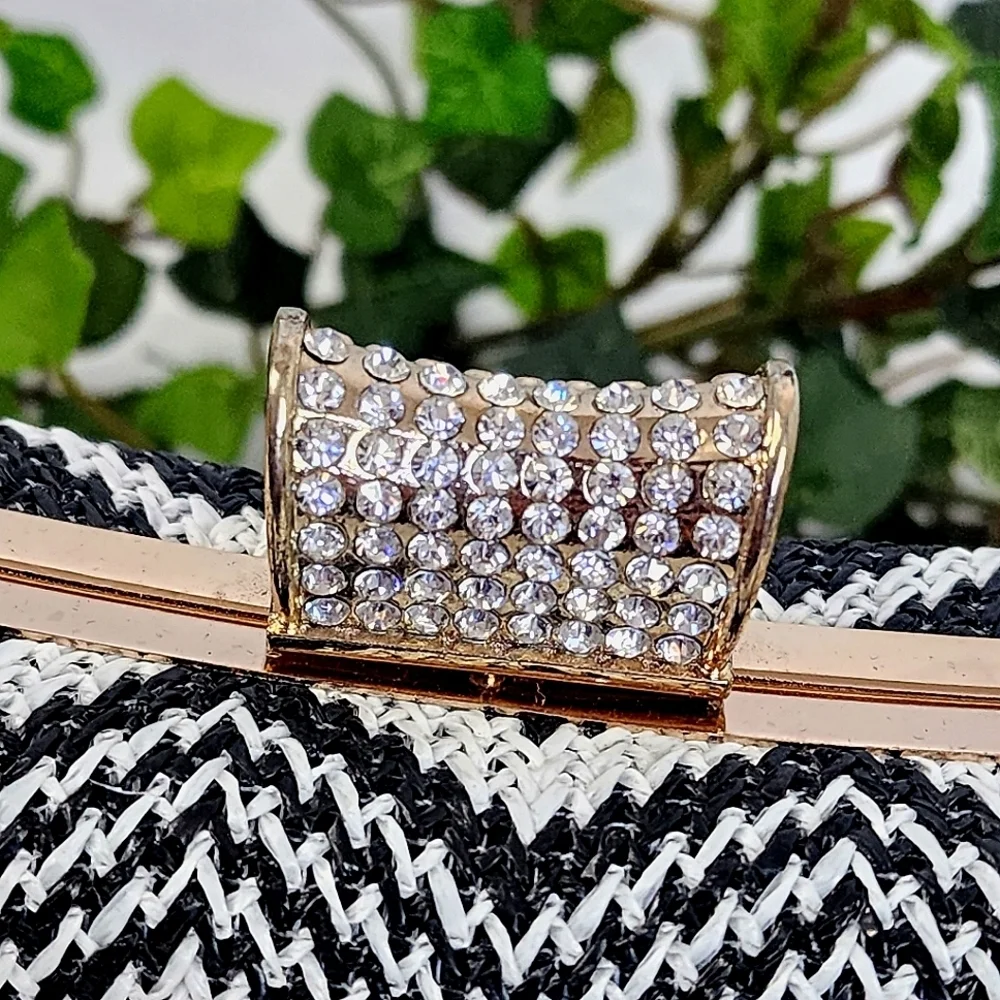 Black White Geometric Chevron Hard Case Clutch Bag New
